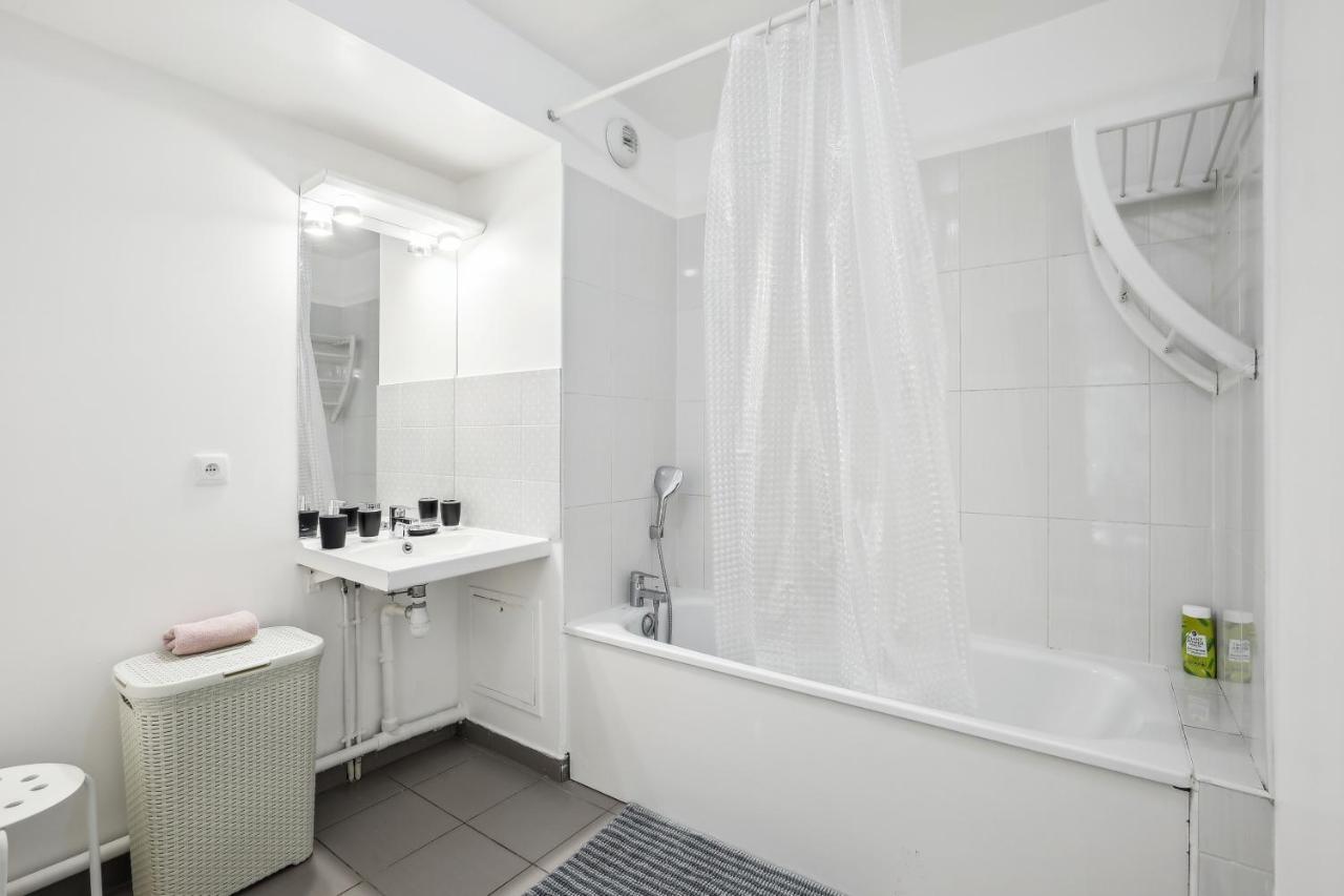 Apart-Chic-Les-Ulis With Balcon, Terrasse And Parking Les Ulis Exterior photo